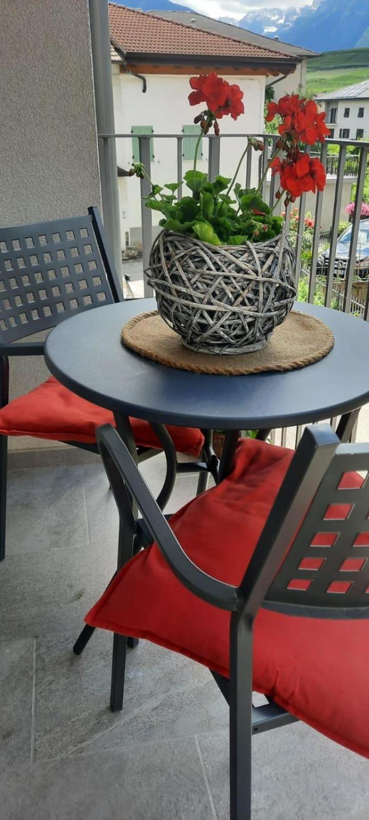 Orizzonti D'Anaunia Aparthotel Tassullo Luaran gambar